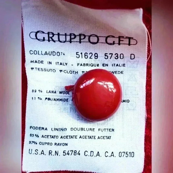 Vintage Valentino Miss V Red Boucle Wool Suit | Blazer and Skirt | 31" Waist - Picture 8 of 13